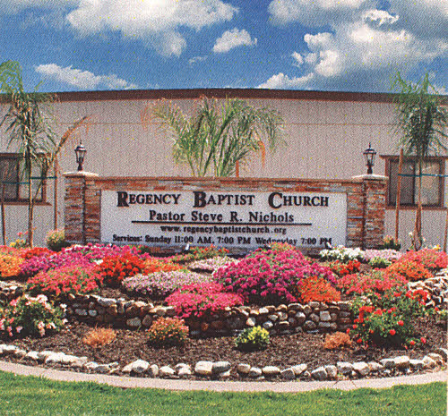 Picture to the front yard of Regency Baptist Church